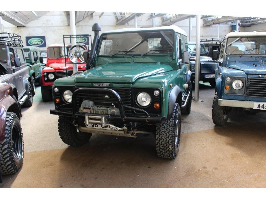 Used LAND ROVER DEFENDER 2.5 90 HARD-TOP TD5 in Lancashire