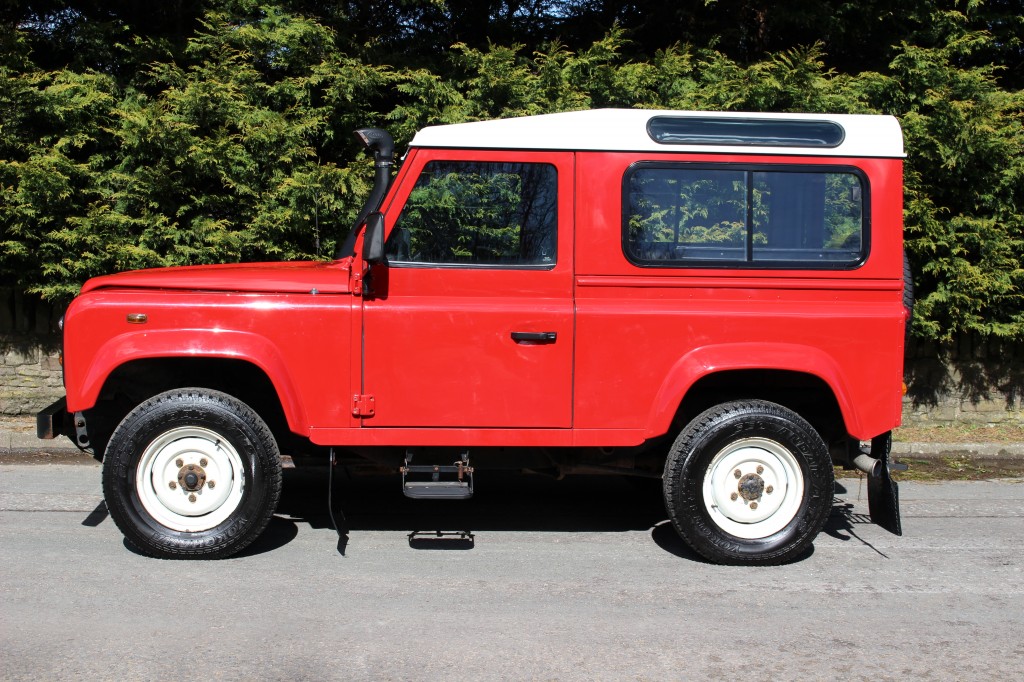 Used LAND ROVER DEFENDER 2.5 90 TD5 COUNTY  in Lancashire