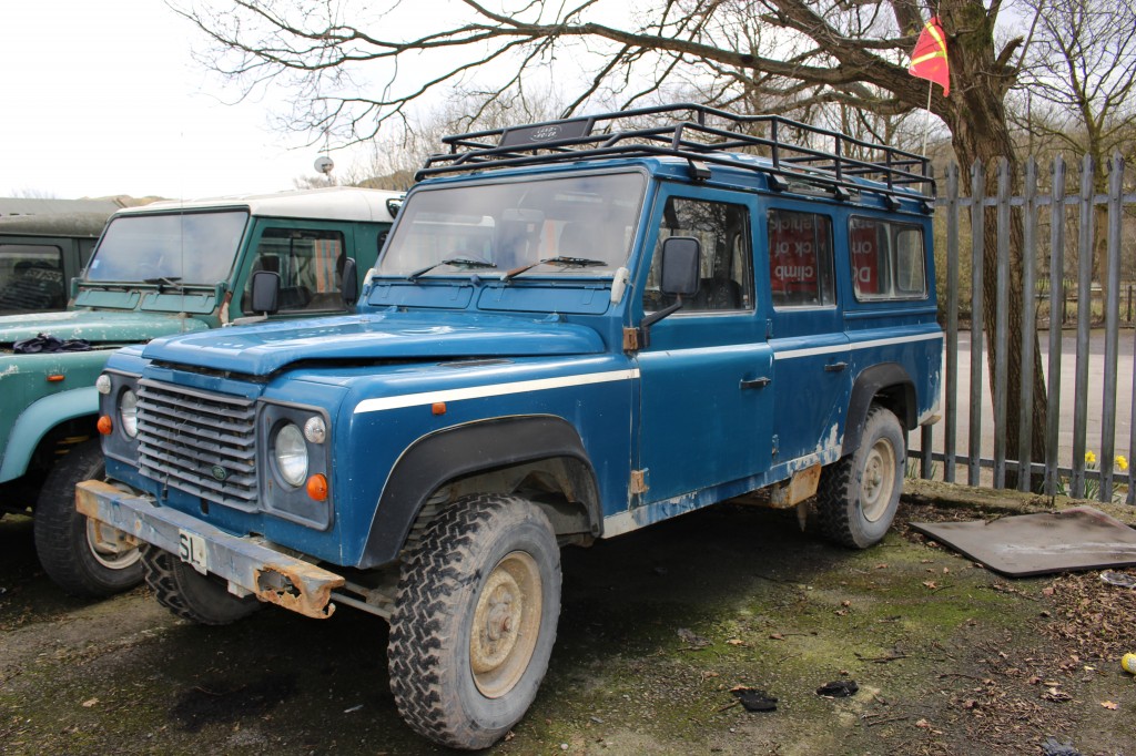 Used LAND ROVER DEFENDER 2.5 110 SW TDI 5DR in Lancashire