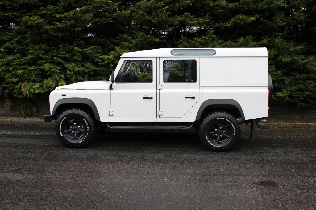 Used LAND ROVER DEFENDER 2.4 110 TDI UTILITY WAGON DCB in Lancashire