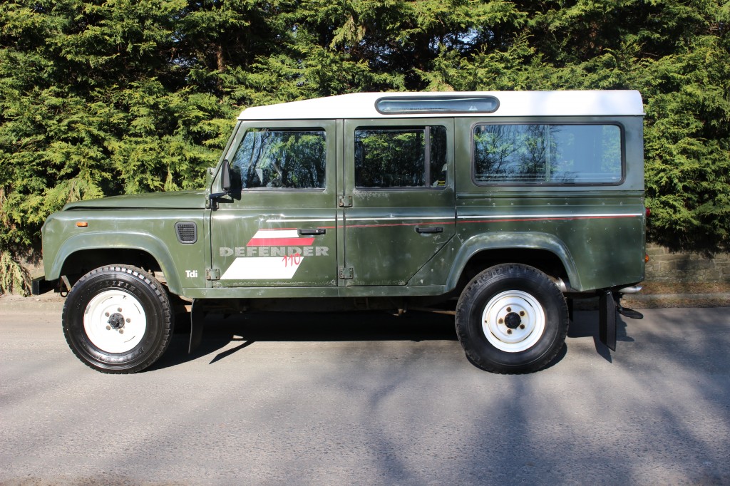 Used LAND ROVER DEFENDER 2.5 110 COUNTY TDI 5DR in Lancashire