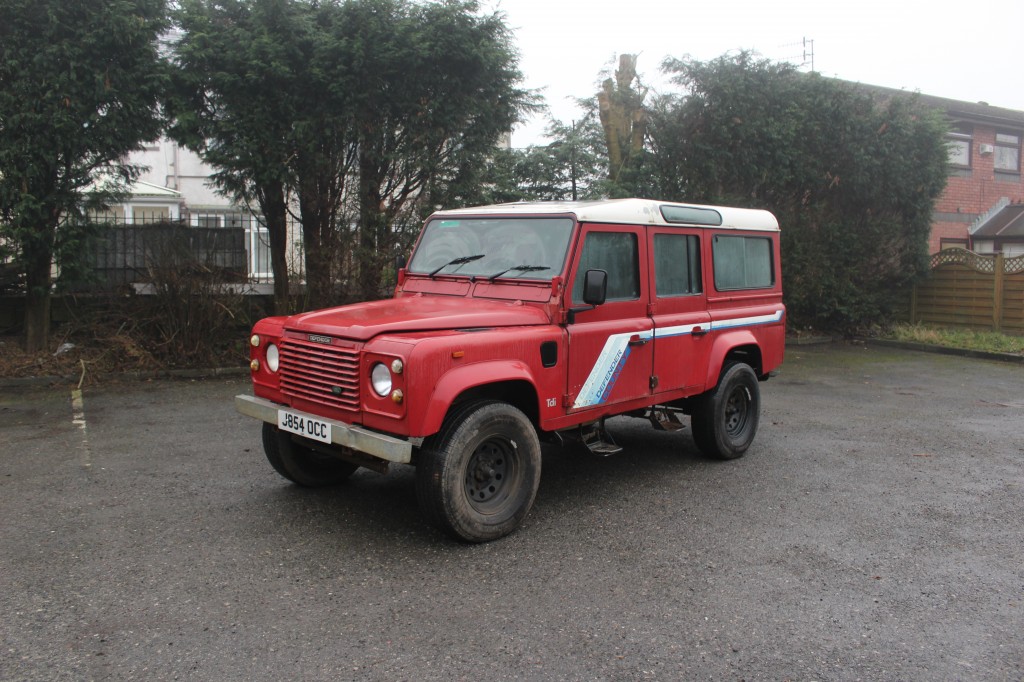 Used LAND ROVER DEFENDER 2.5 110 COUNTY TDI 5DR in Lancashire