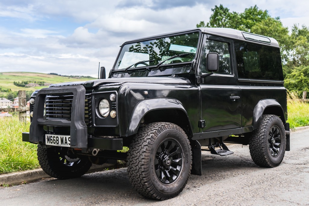 Used LAND ROVER DEFENDER 2.5 90 HT TDI 2DR in Lancashire