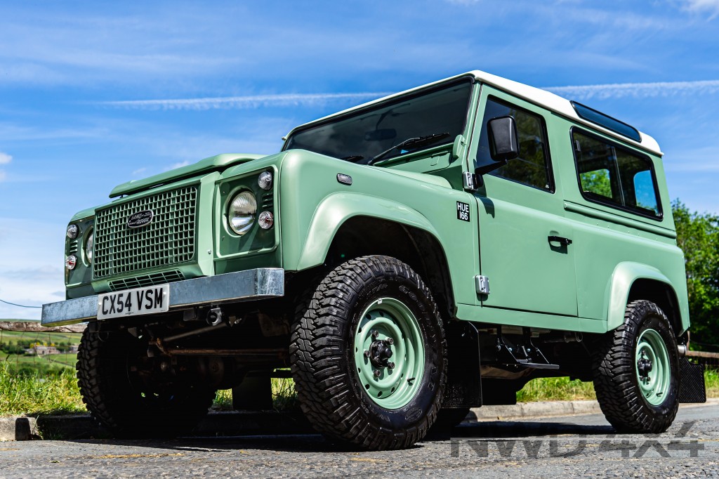 Used LAND ROVER DEFENDER 2.5 90 CSW TD5 HERITAGE SPEC in Lancashire