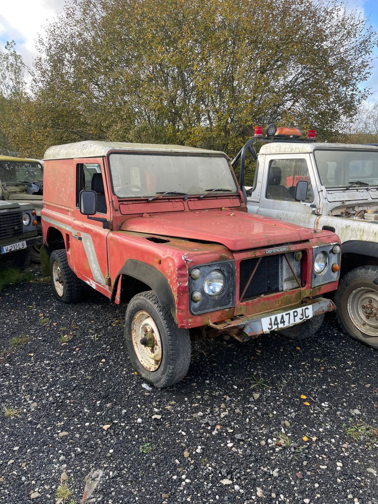 Used LAND ROVER DEFENDER 90 TDI HT 2.5 90 TDI HT 2DR Manual in Lancashire