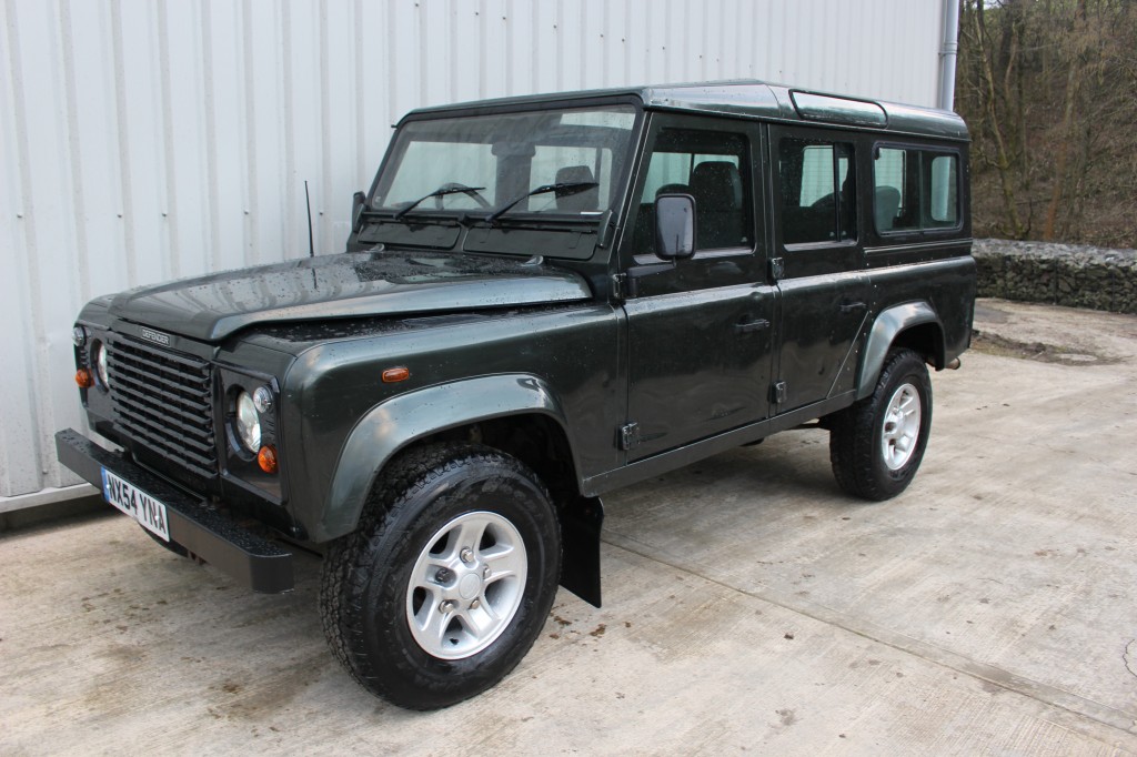 Used LAND ROVER DEFENDER 2.5 110 TD5 COUNTY STATION WAGON 5DR Manual in Lancashire