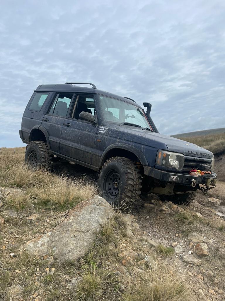 Used LAND ROVER DISCOVERY 2.5 PURSUIT S TD5 5DR Manual in Lancashire