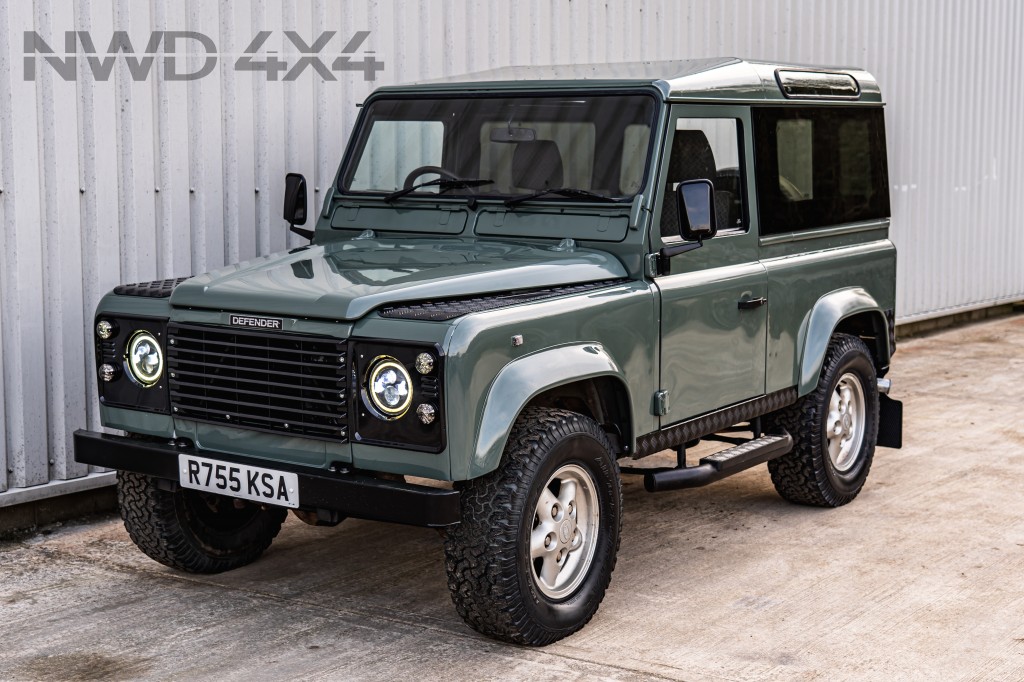 Used LAND ROVER DEFENDER 90 HT TDI 2.5 90 HT TDI 2DR Manual in Lancashire