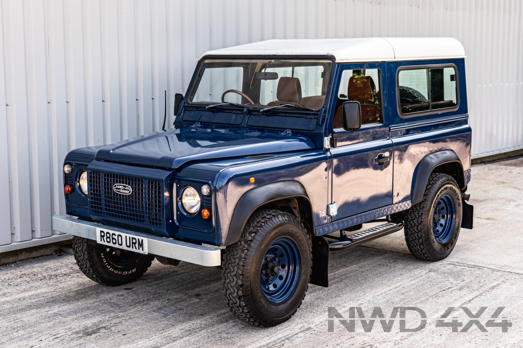 Used LAND ROVER DEFENDER 90 HT TDI 2.5 90 HT TDI 2DR Manual in Lancashire