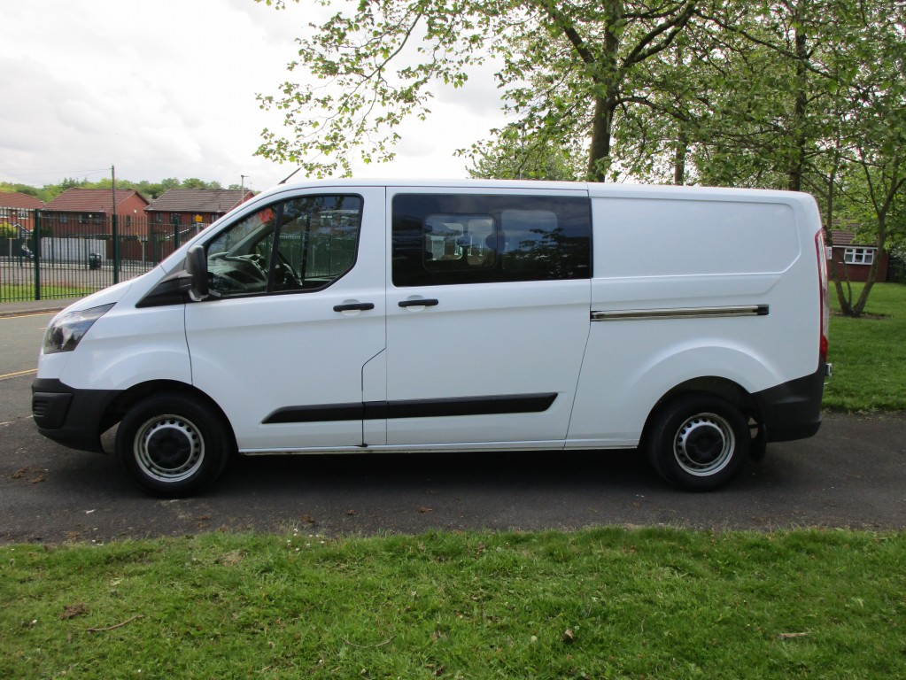 FORD TRANSIT CUSTOM L2 290 FACTORY CREW CAB (6 SEATS) - FSH For Sale in ...