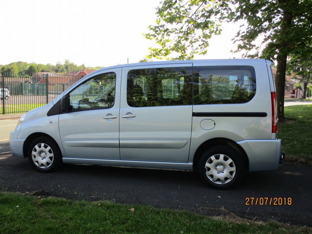 Fiat Scudo 2.0 JTD MultiJet L2 Power Panorama Family LWB 8 Seater