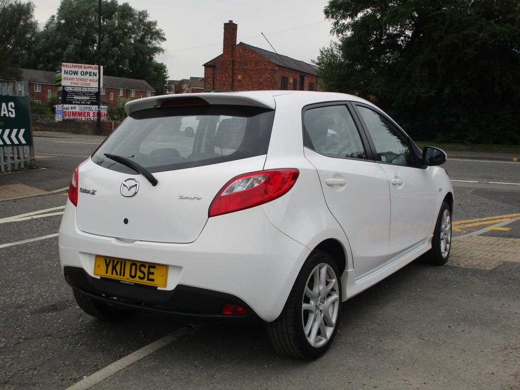 MAZDA 2 1.3 TAMURA 5DR - 90k Miles - AIR CON For Sale in Wigan - Value ...