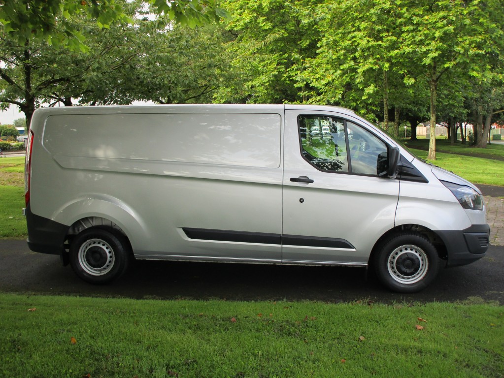 FORD TRANSIT CUSTOM L2 - 2.2 TDCI 290 - ONE OWNER - JUST BEEN SERVICED ...