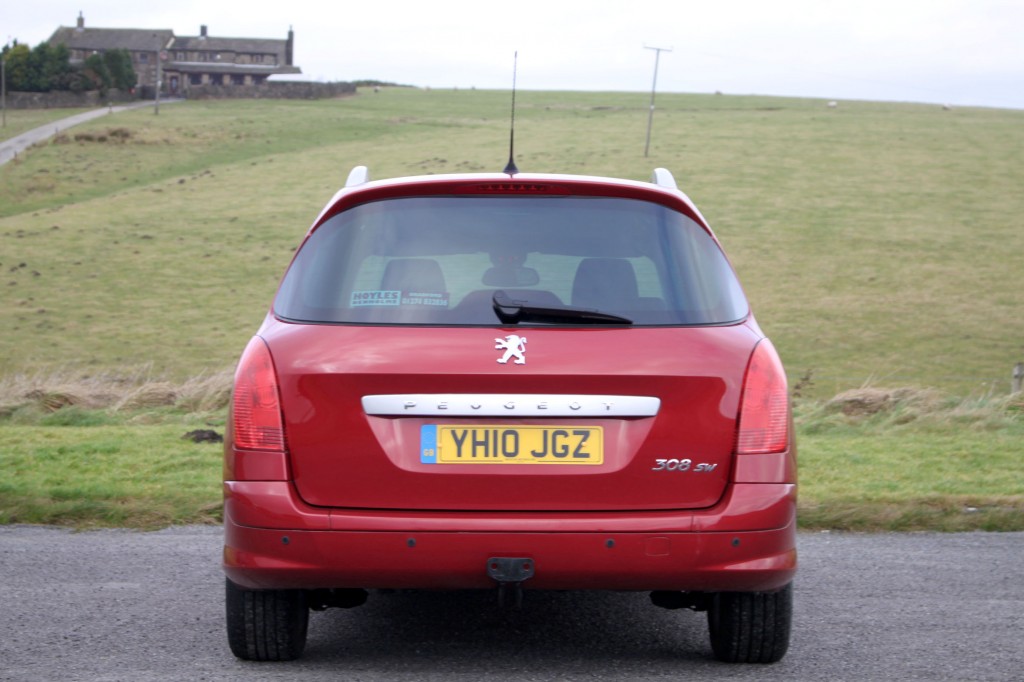 PEUGEOT 308 2.0 SW SE HDI 5DR, PANORAMIC ROOF For Sale in Bradford