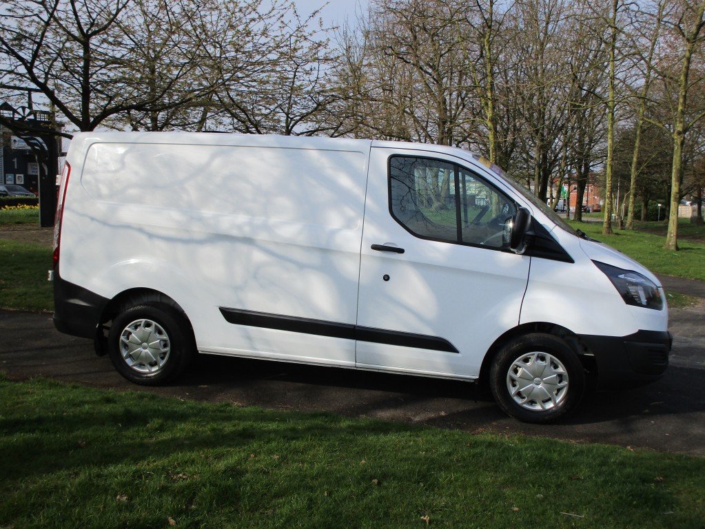 FORD TRANSIT CUSTOM L1 H1 290 ECO-TECH - FSH - NO VAT For Sale in Wigan ...