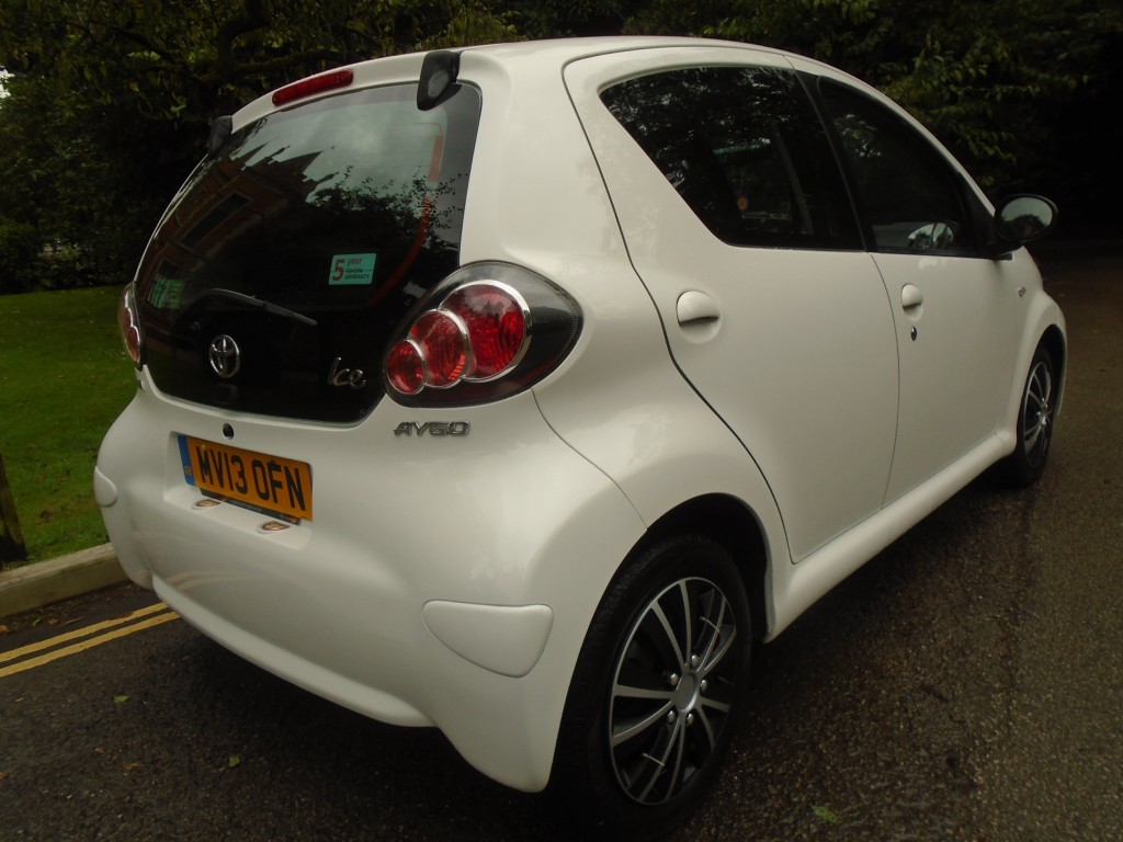 TOYOTA AYGO 1.0 VVT-I ICE 5DR For Sale in Stockport - Daniel Maxwell Car  Sales