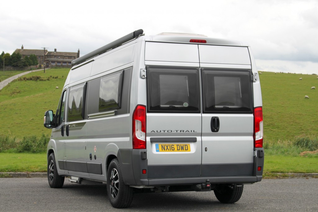 AUTO-TRAIL V-Line 610 SE For Sale in Bradford - Hoyles Denholme