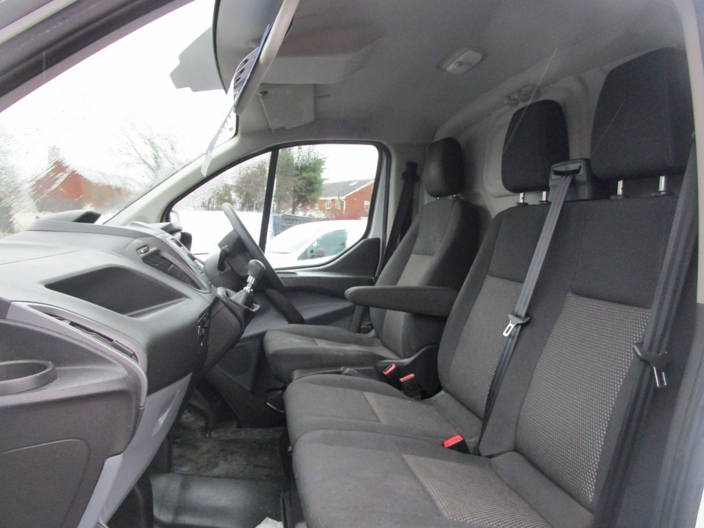 FORD TRANSIT CUSTOM L1 H1 2.0 EURO 6 - ONE OWNER - FSH For Sale in ...