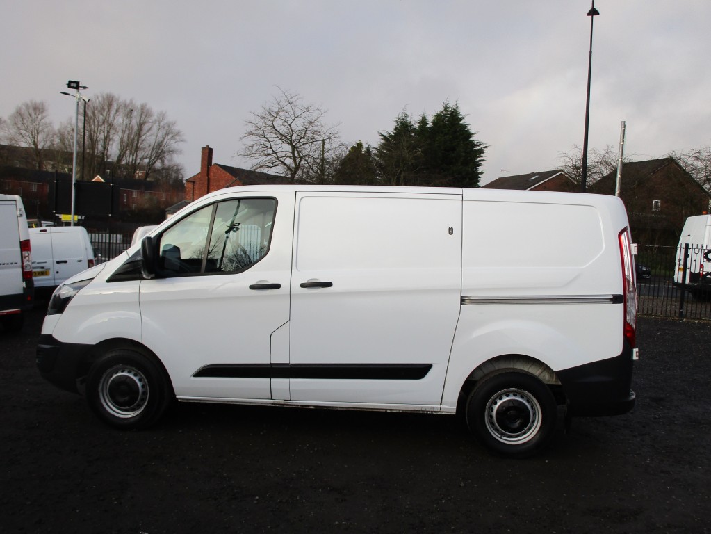 FORD TRANSIT CUSTOM L1 H1 2.0 EURO 6 - 55,000 MILES - FSH For Sale in ...