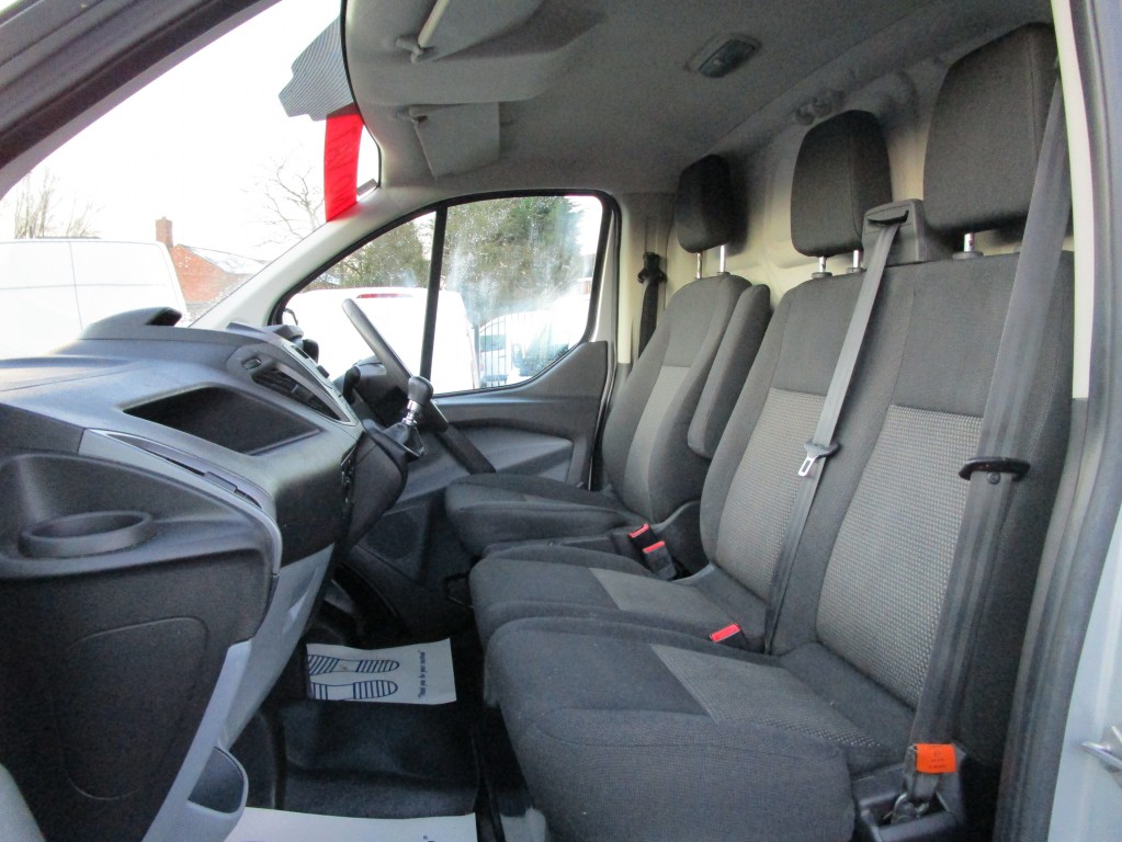 FORD TRANSIT CUSTOM L1 H1 125ps - 69,000 MILES - MINT CONDITION ...