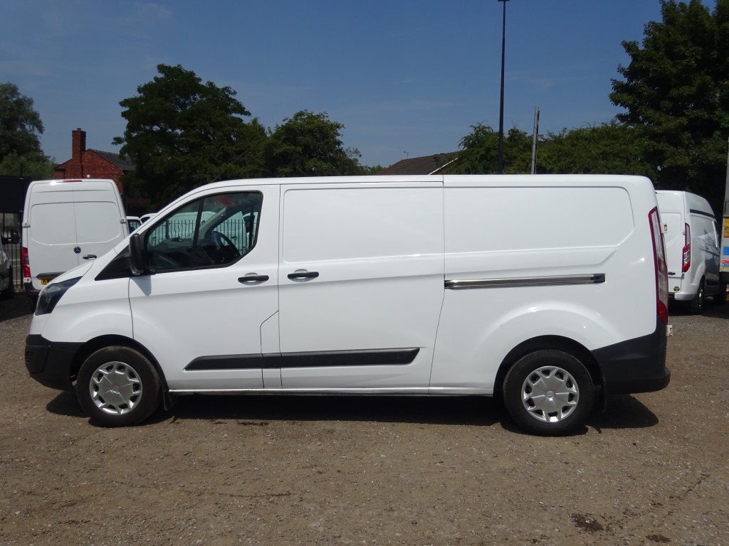 Ford Transit Custom L2 H1 Lwb 290 No Vat Fsh For Sale In Wigan Value Vans Wigan 4069