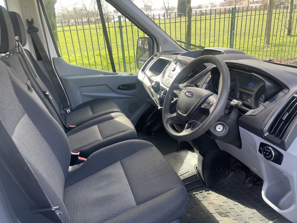 FORD TRANSIT 2.2 350 C/C DRW Manual For Sale in Stockport - L G Automotive