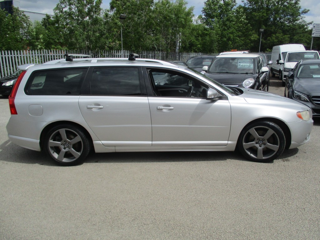 VOLVO V70 2.4 D R-DESIGN SE 5DR Automatic