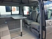 VOLKSWAGEN CALIFORNIA OCEAN CAMPER VAN