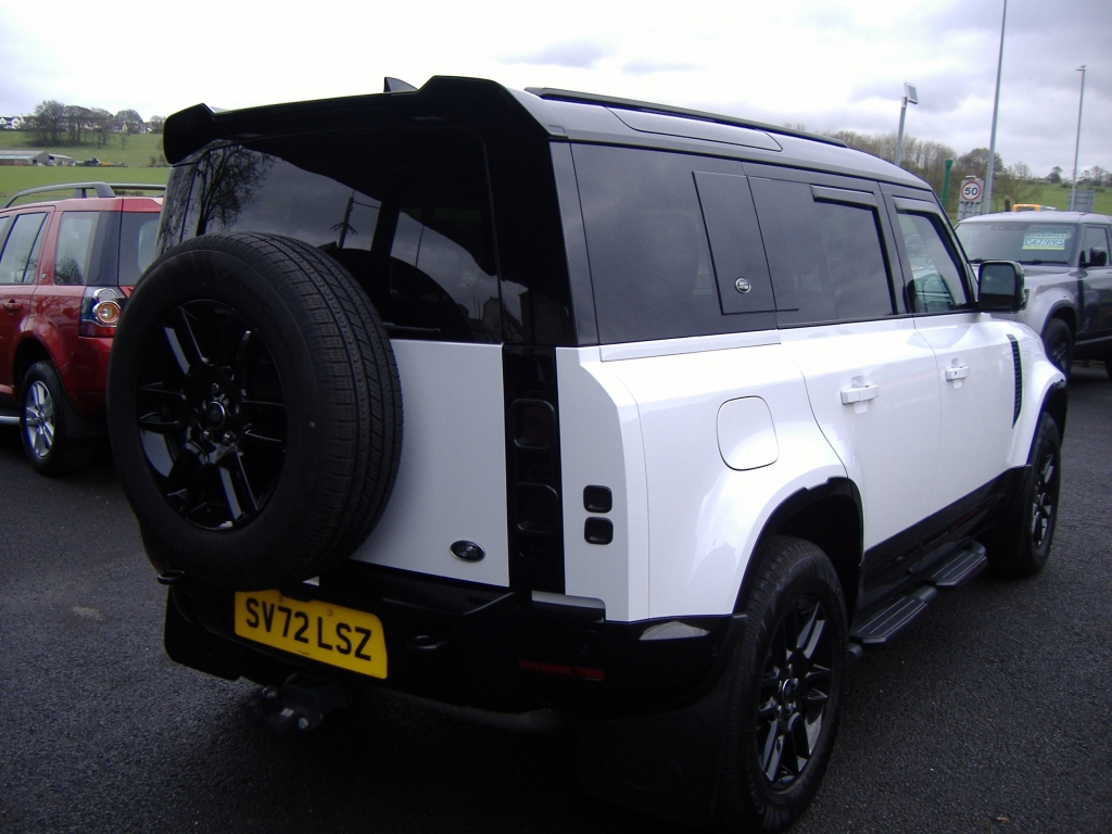 LAND ROVER DEFENDER 110 D250 S X-Dynamic MHEV 3.0 X-DYNAMIC 110 S MHEV 5DR Automatic