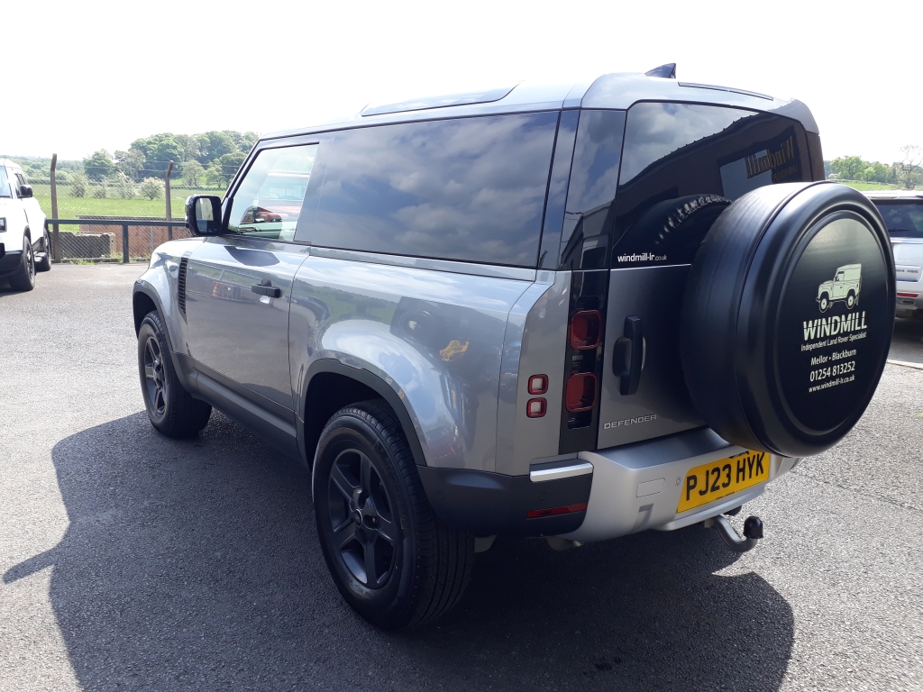 LAND ROVER DEFENDER 90 D200 HARD TOP MHEV 3.0 HARD TOP 90 D200 MHEV Automatic