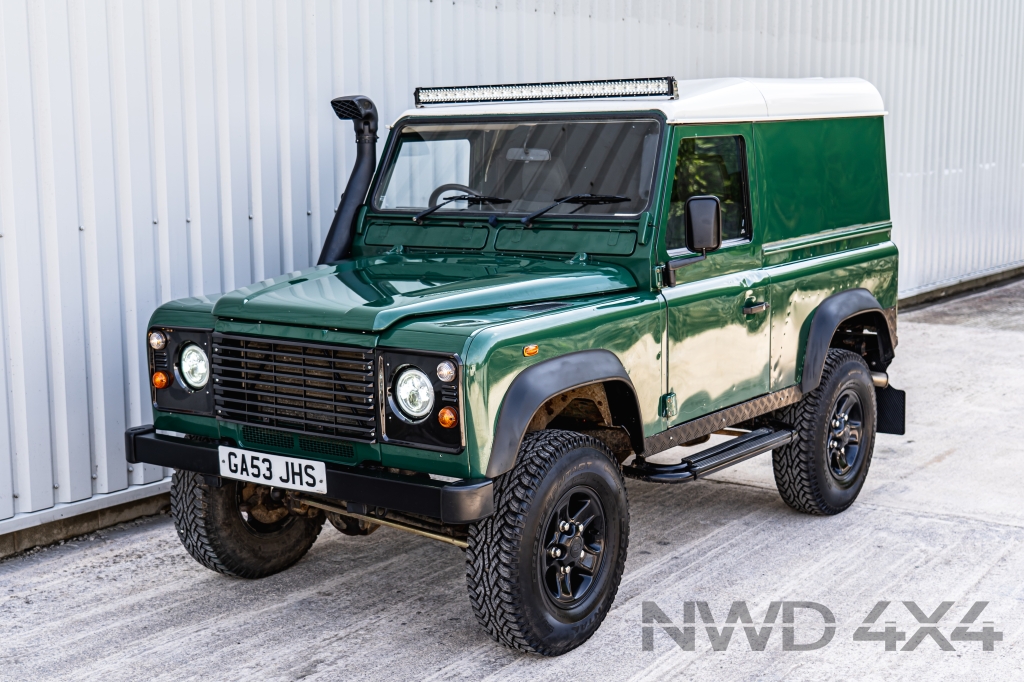 Used LAND ROVER DEFENDER 2.5 90 HARD-TOP TD5 Manual in Lancashire