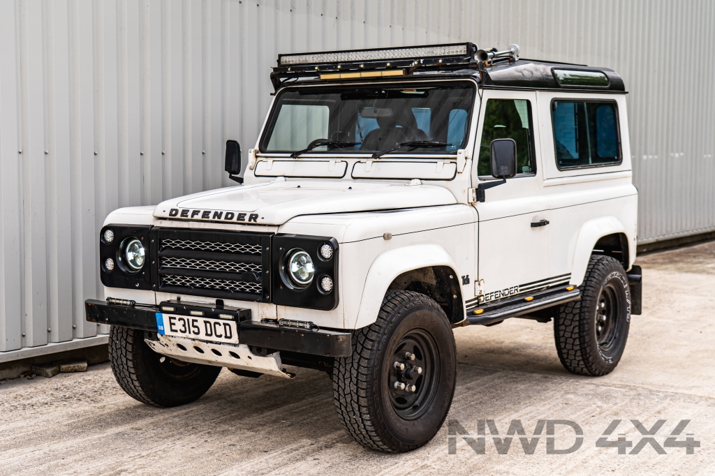 Used LAND ROVER 90  300 TDi 3DR Manual in Lancashire