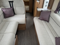 AUTO-TRAIL Comanche 