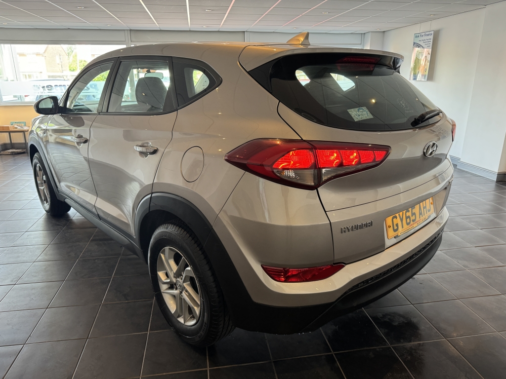 HYUNDAI TUCSON 1.6 GDI S BLUE DRIVE 5DR Manual