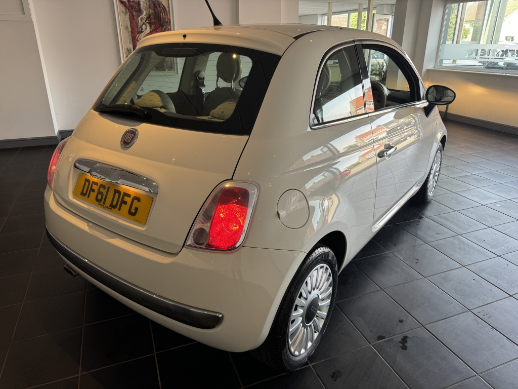 FIAT 500 1.2 LOUNGE 3DR Manual