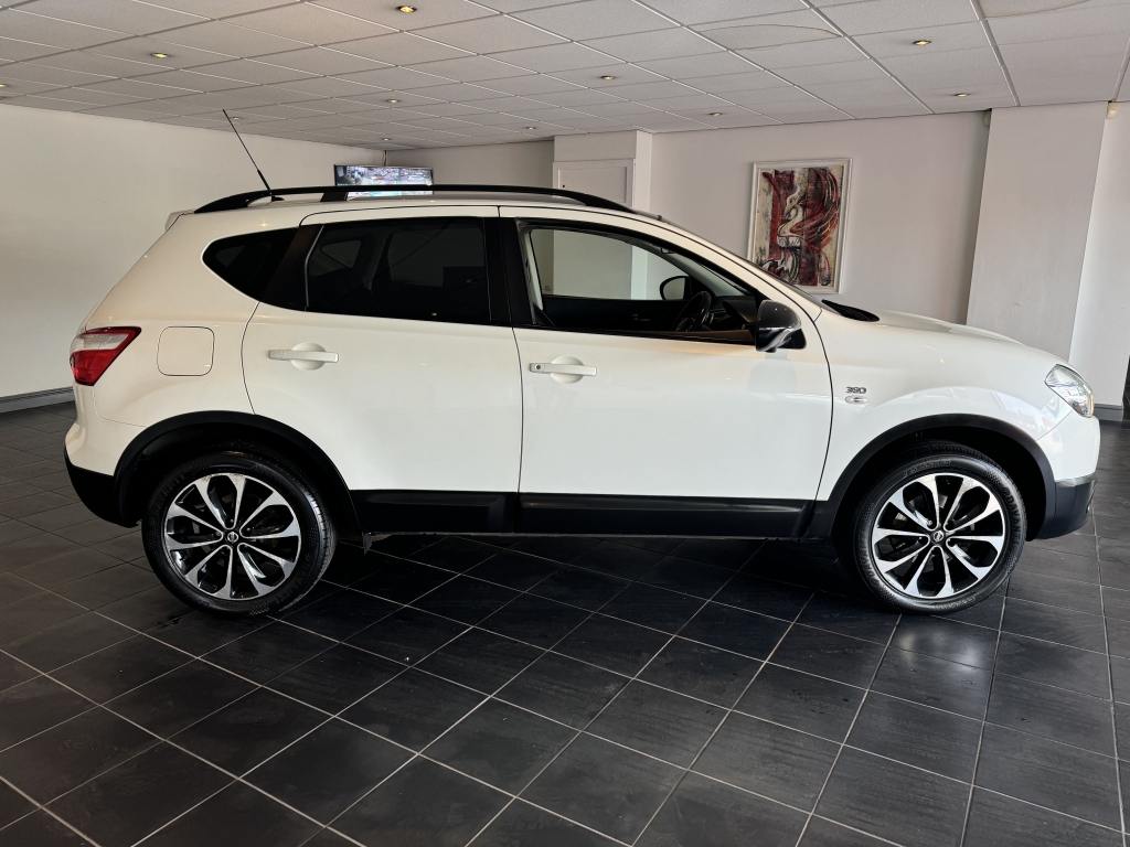 NISSAN QASHQAI 1.6 360 5DR Manual