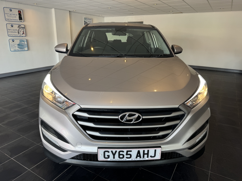 HYUNDAI TUCSON 1.6 GDI S BLUE DRIVE 5DR Manual