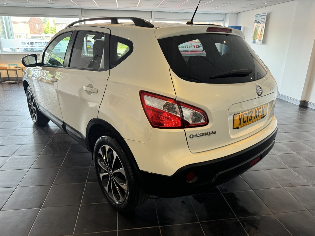 NISSAN QASHQAI 1.6 360 5DR Manual