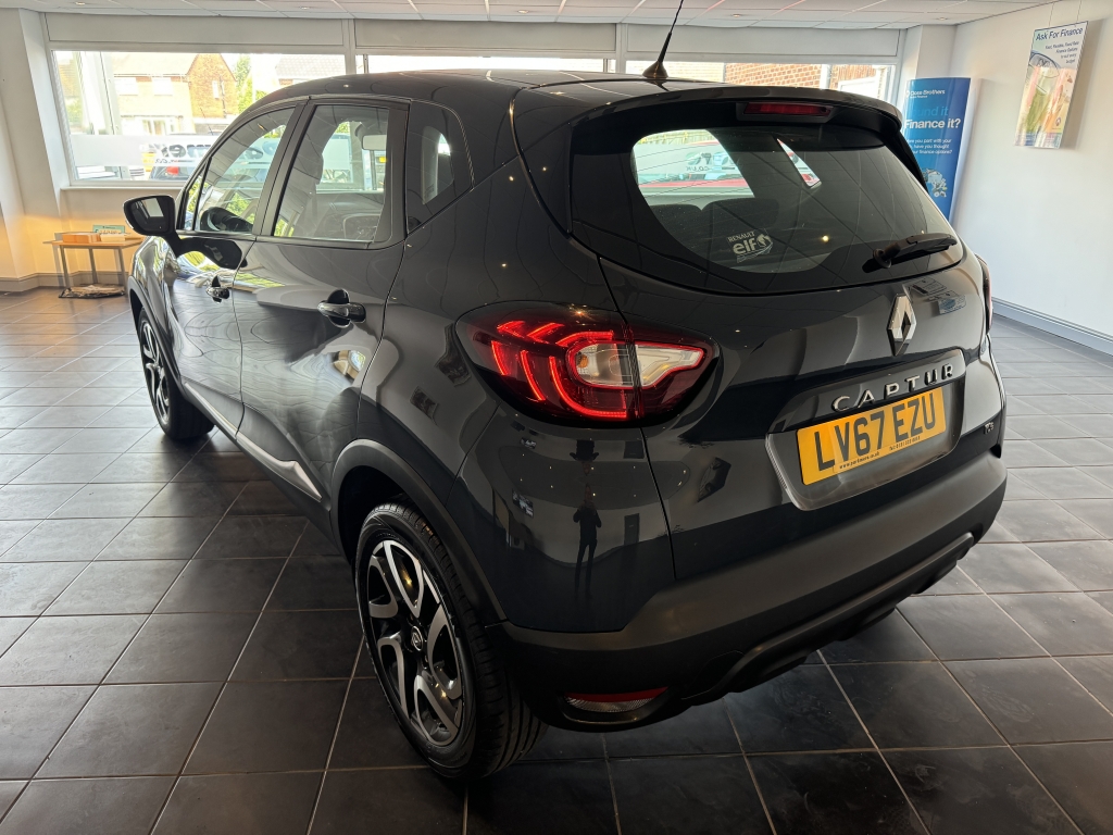 RENAULT CAPTUR 0.9 DYNAMIQUE NAV TCE 5DR Manual