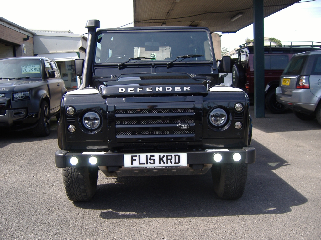 LAND ROVER DEFENDER 90 XS TDCi Station Wagon 2.2 TDCi 90 XS STATION WAGON 3DR Manual