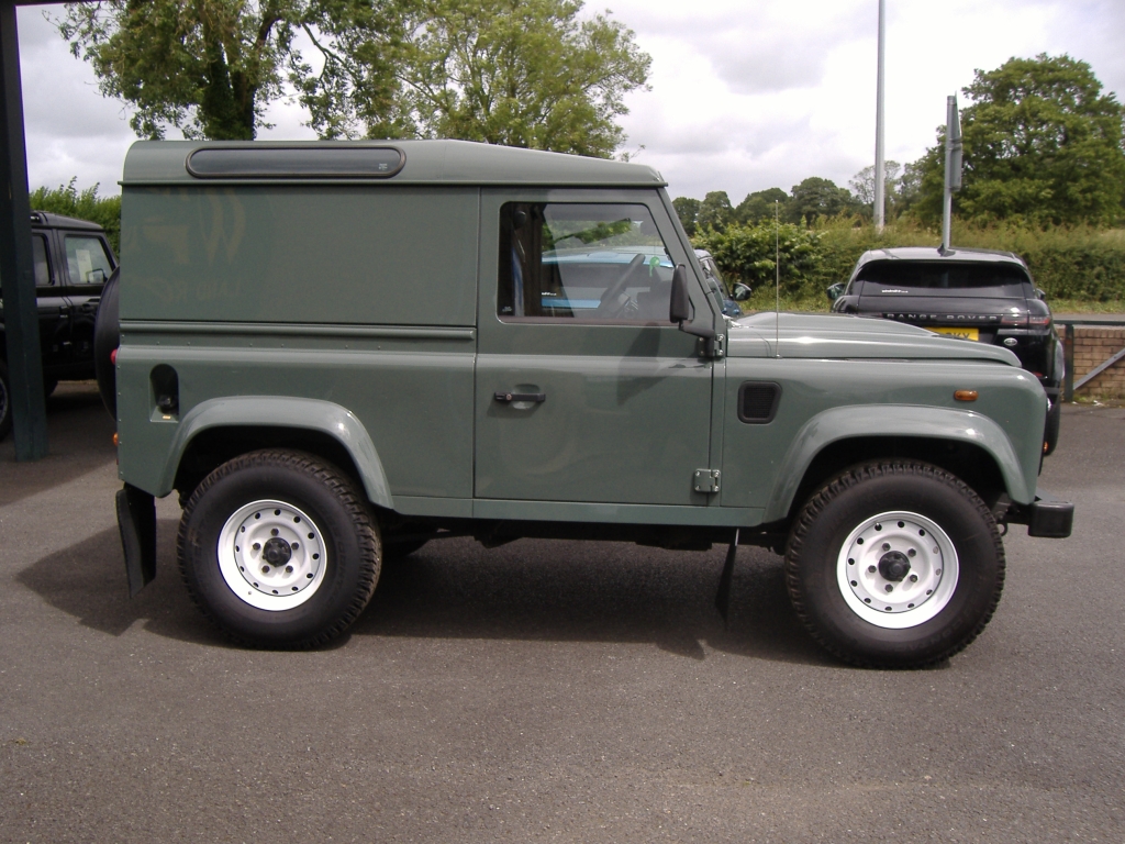 LAND ROVER DEFENDER 90 County TDCi Hardtop 2.2 90 TDCi COUNTY Hardtop