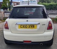 MINI HATCHBACK 1.6 ONE 3DR Manual