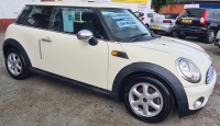 MINI HATCHBACK 1.6 ONE 3DR Manual