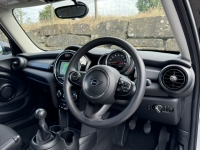 MINI HATCHBACK 1.5 COOPER CLASSIC 5DR Manual