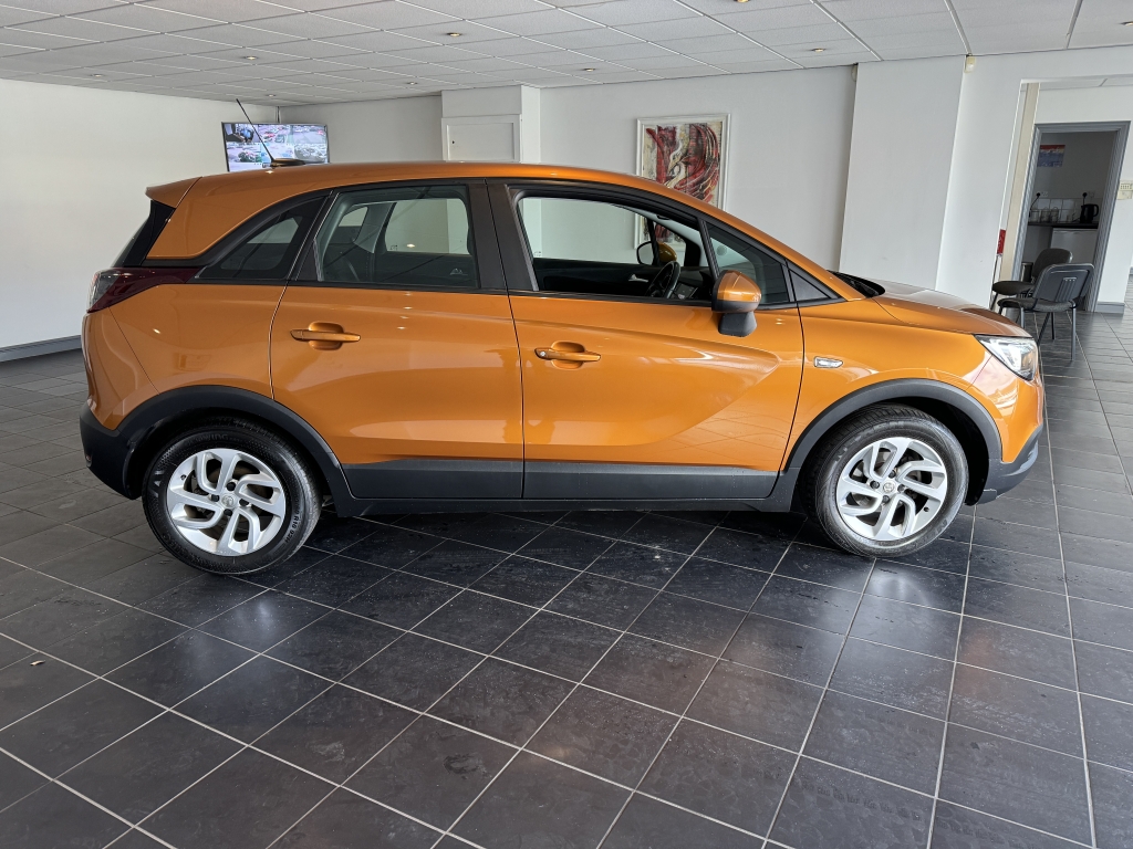 VAUXHALL CROSSLAND X 1.2 SE NAV 5DR Manual