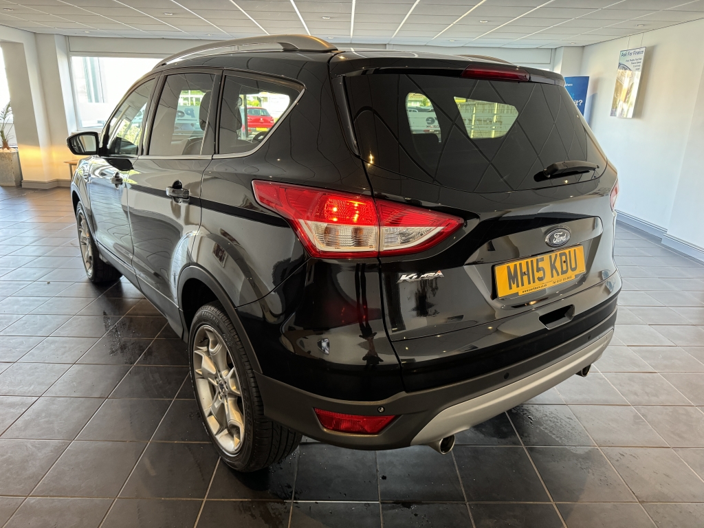 FORD KUGA 2.0 TITANIUM TDCI 5DR Manual