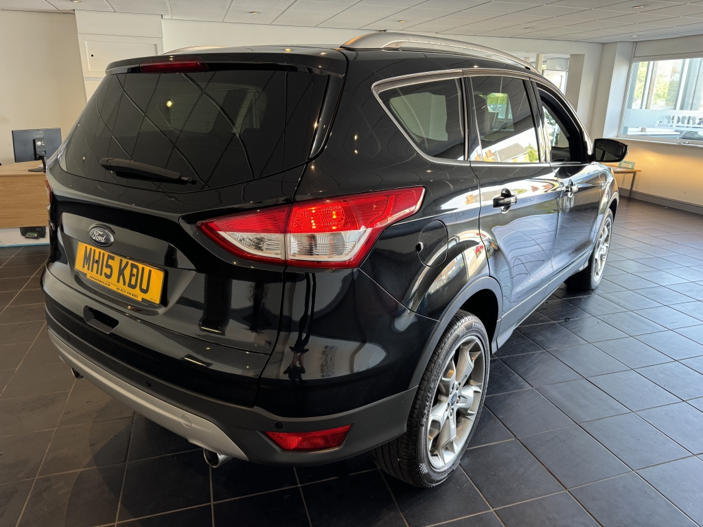 FORD KUGA 2.0 TITANIUM TDCI 5DR Manual