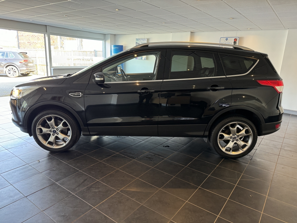 FORD KUGA 2.0 TITANIUM TDCI 5DR Manual