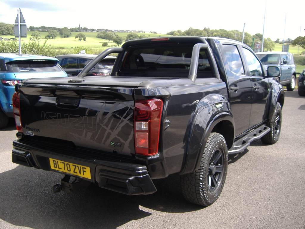 ISUZU D-MAX 1.9 XTR DCB NAV PLUS Automatic