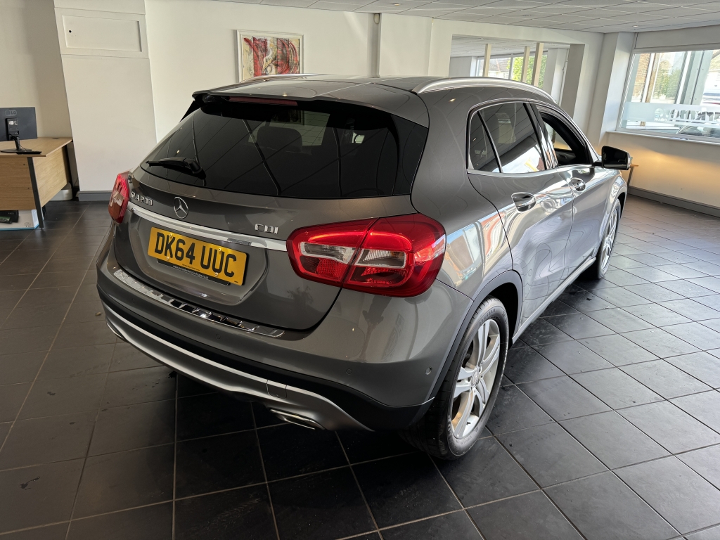 MERCEDES-BENZ GLA 2.1 GLA200 CDI SE EXECUTIVE 5DR Semi Automatic